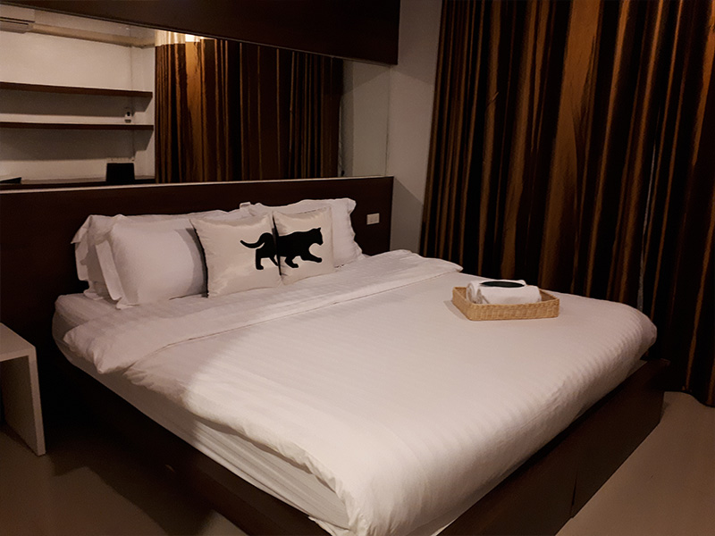 Atmosphere bed by city surawong patpong